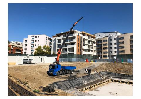 Inchiriez macara/le de ultima generatie si utilaje constructii · foto 3 din 5