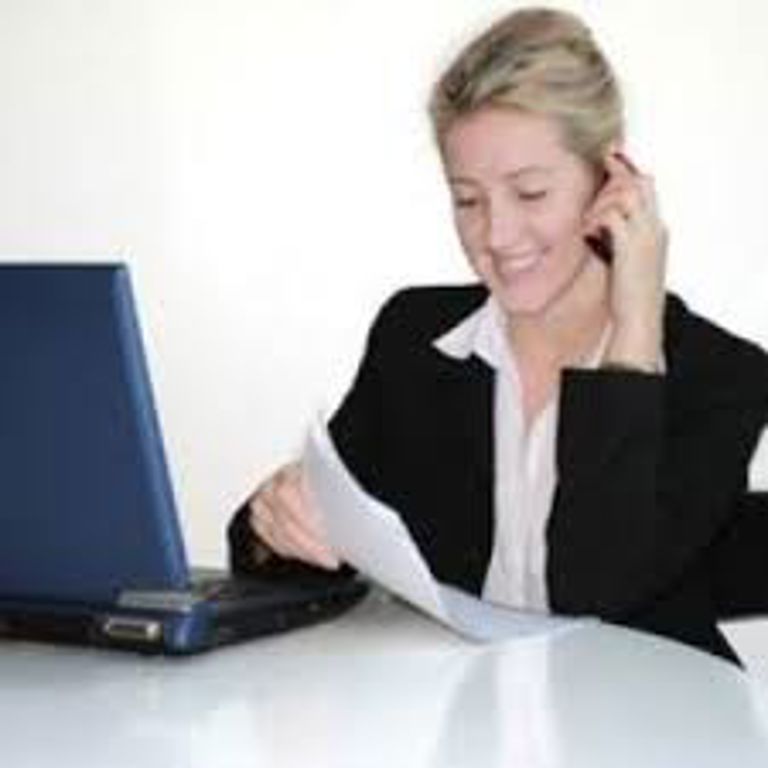 Angajam Asistent Manager Raportare